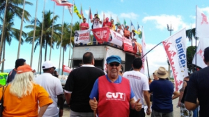 Sintapi-CUT reforça greve geral na Baixada Santista