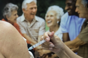 Vacinação diminui internações de idosos por gripe