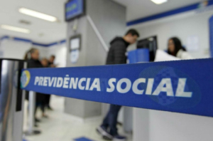 INSS muda regras para facilitar o acesso à aposentadoria e ao salário-maternidade